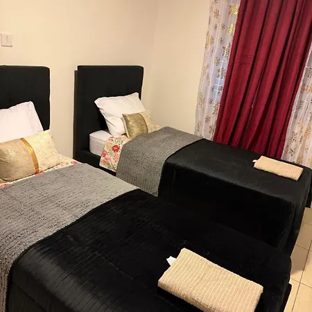 Ferienhaus Town House, 10m From Chabad Lubavitch Larnaka